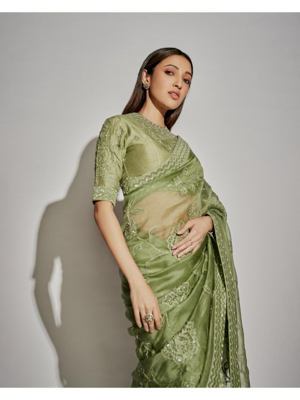 Neha Shetty in Saree set (SS - 116)