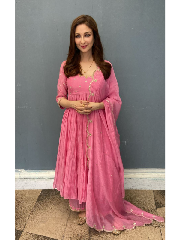 Saumya Tandon in Anarkali Set (SS - 016)