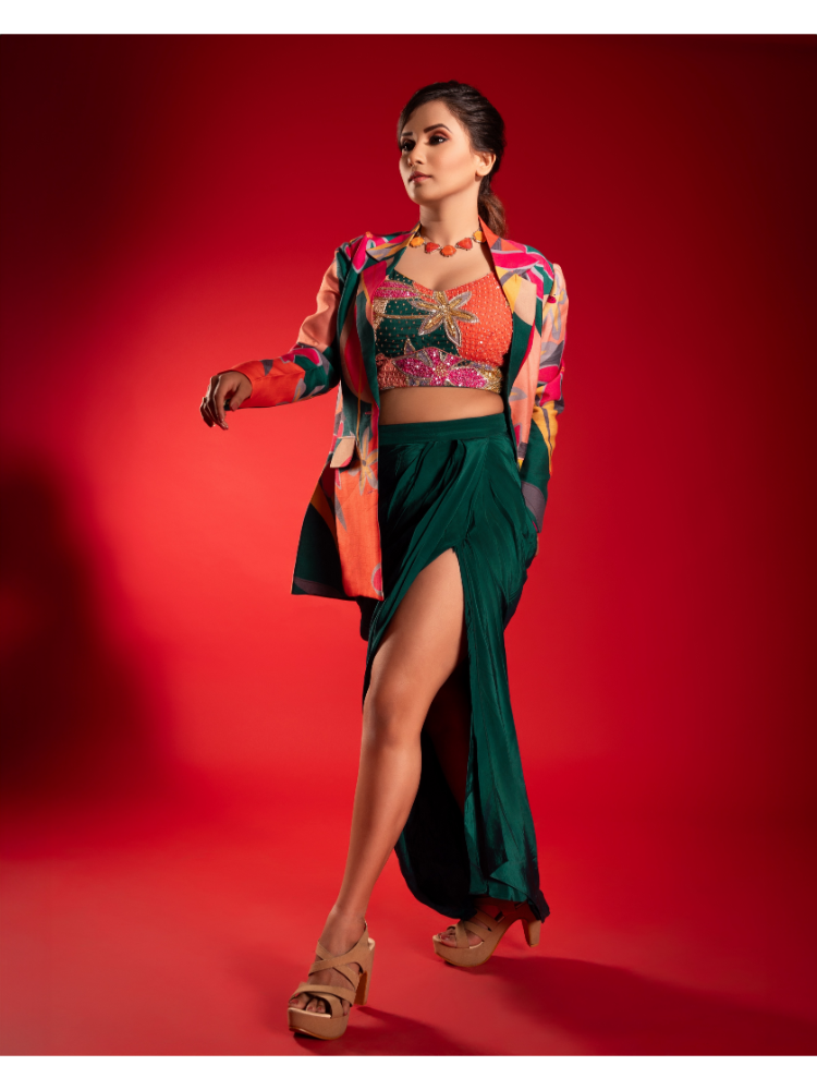 Vaishnavi in Blazer Set (SS - 008)