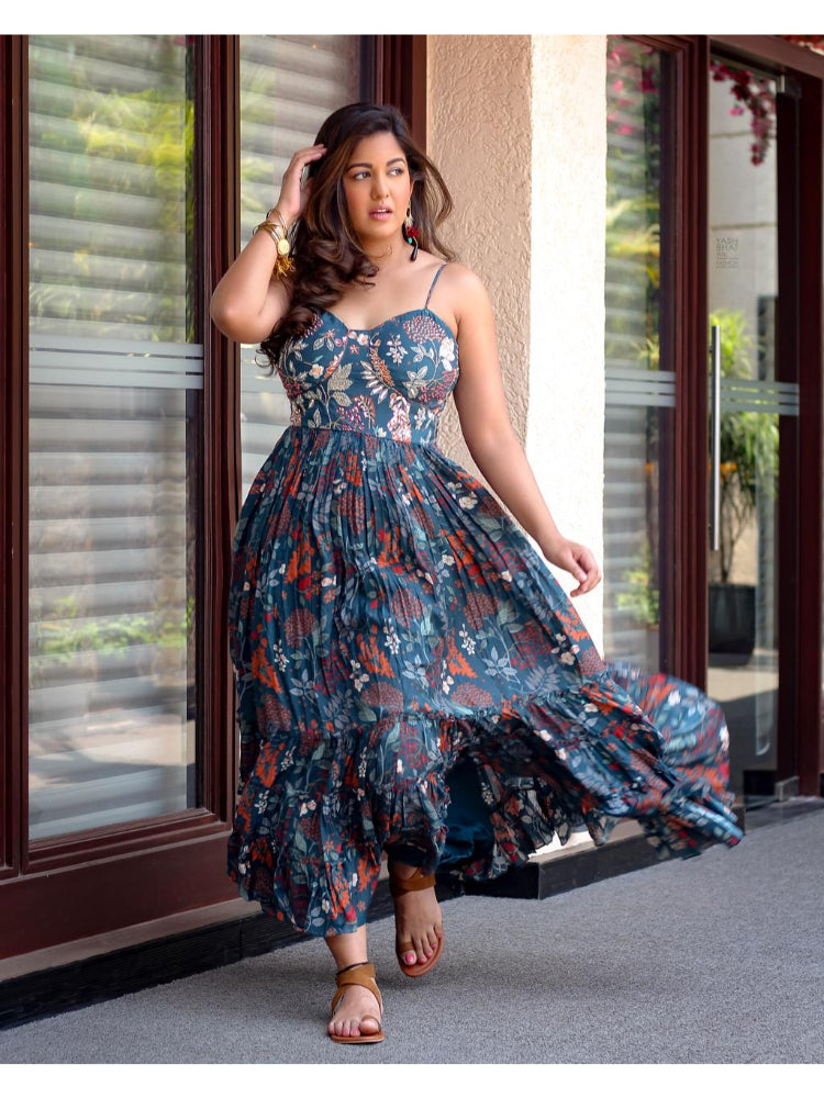Ishita Dutta in Maxi dress (SS - 097)