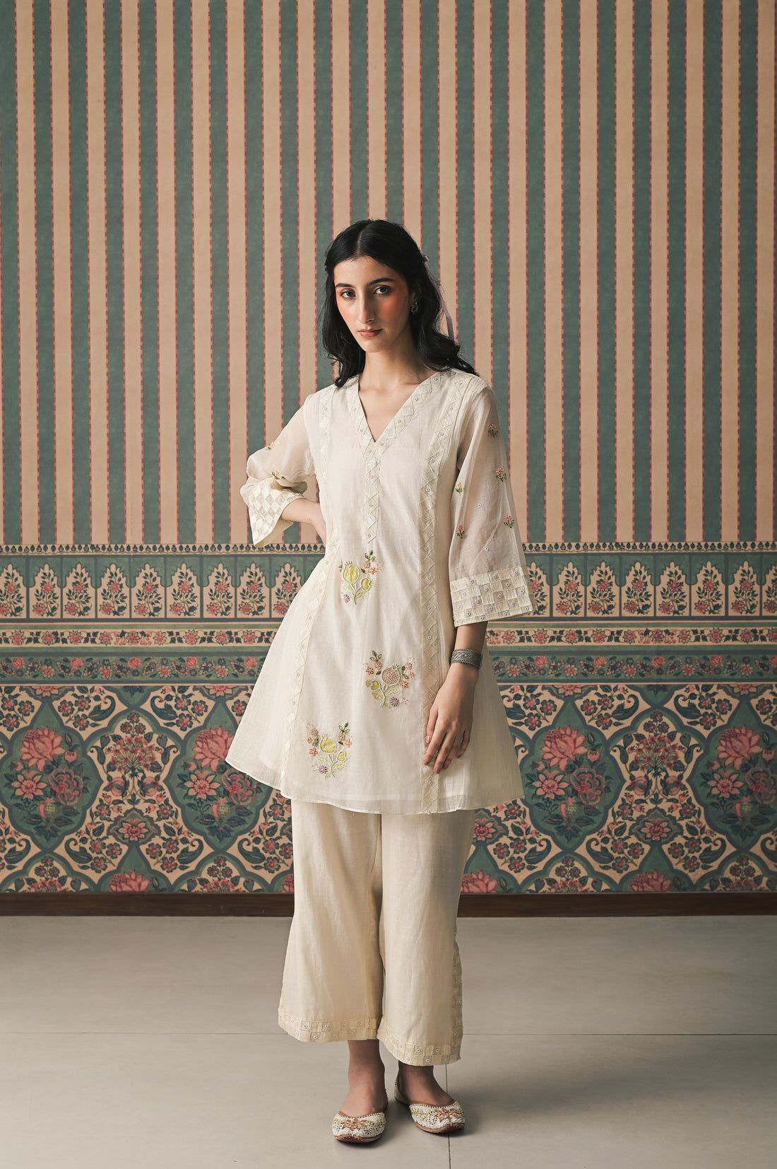 Ivory Malai Chanderi Kurta set (SS-547)