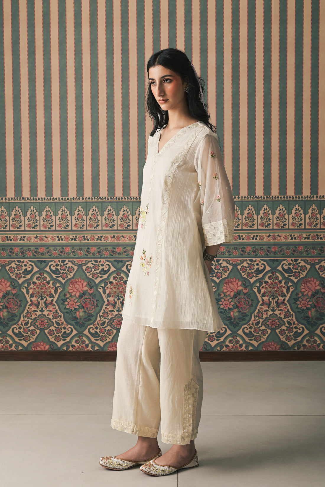 Ivory Malai Chanderi Kurta set (SS-547)